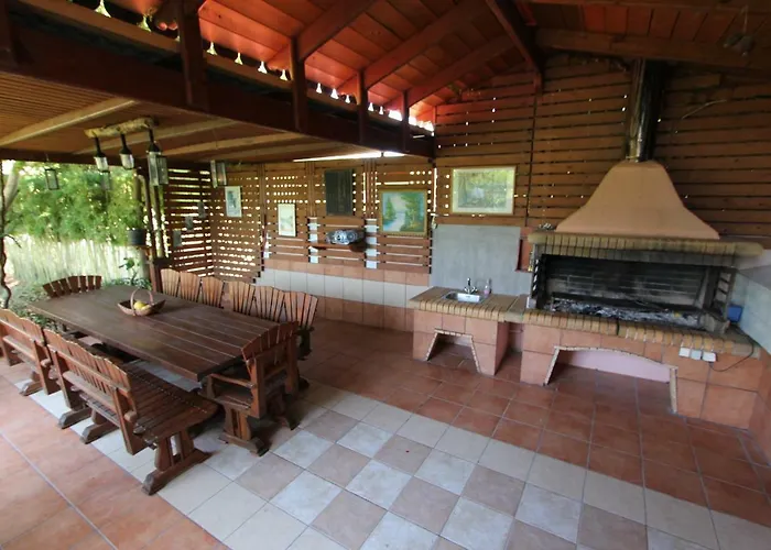 Apartament Tosis *