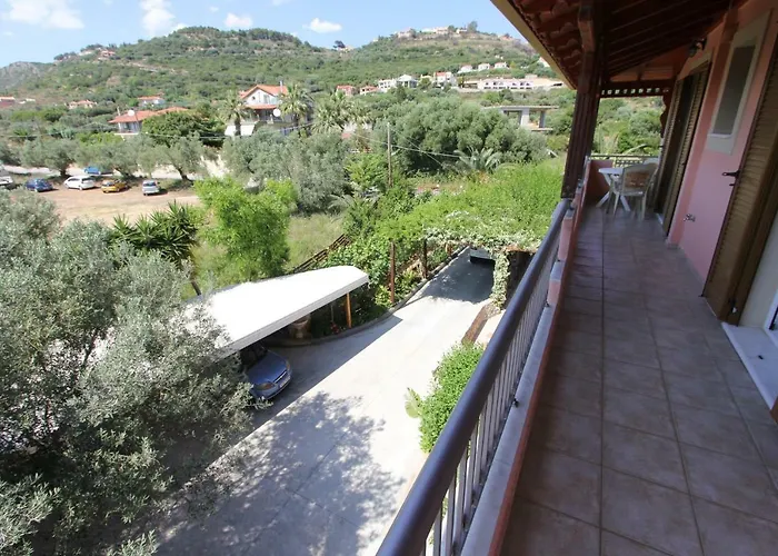 Tosis Apartament Svoronata
