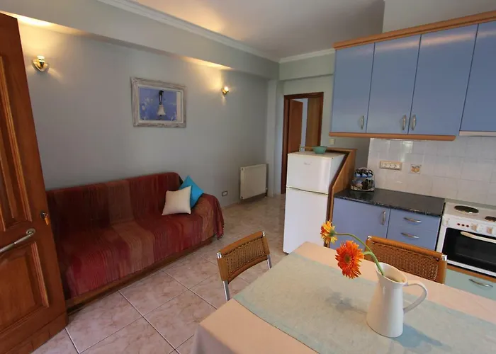 Apartament Tosis *