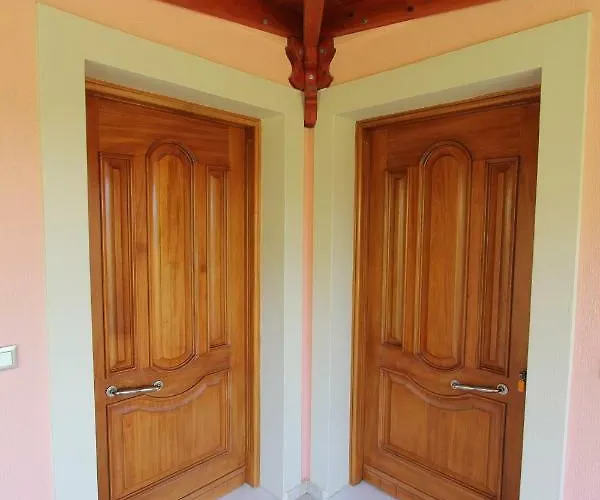 Tosis Apartament Svoronata