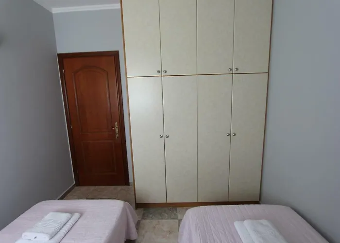 Tosis Apartament Svoronata