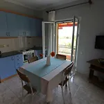 Tosis דירה *